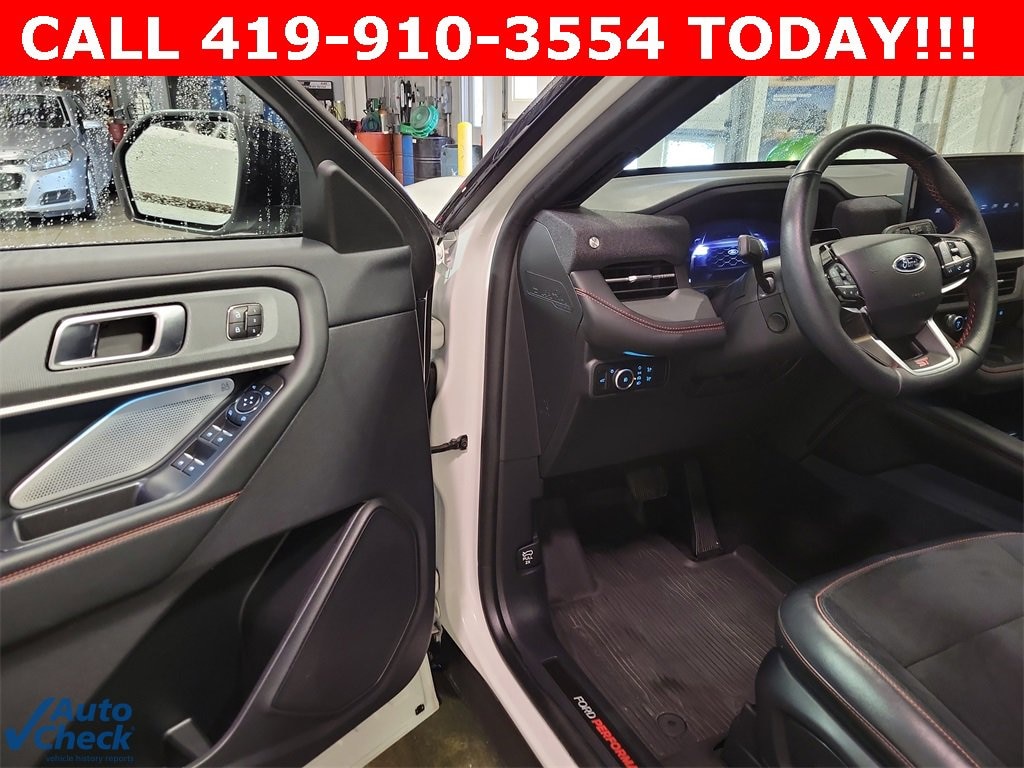 Used 2025 Ford Explorer ST