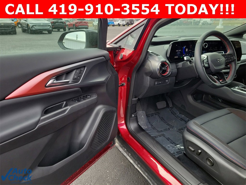 Used 2025 Chevrolet Equinox EV RS with VIN 3GN7DSRP1SS167677 for sale in Genoa, OH