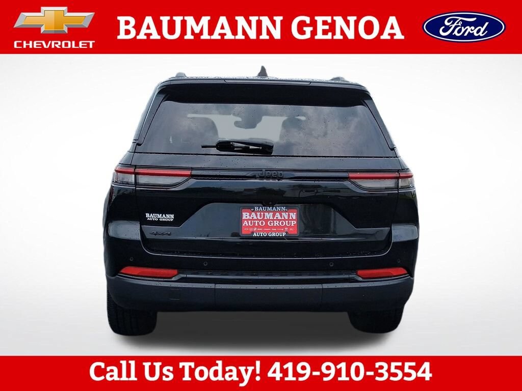 Used 2023 Jeep Grand Cherokee Altitude