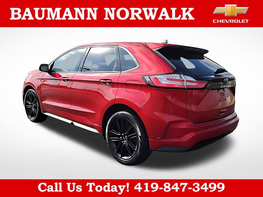 Used 2023 Ford Edge SEL
