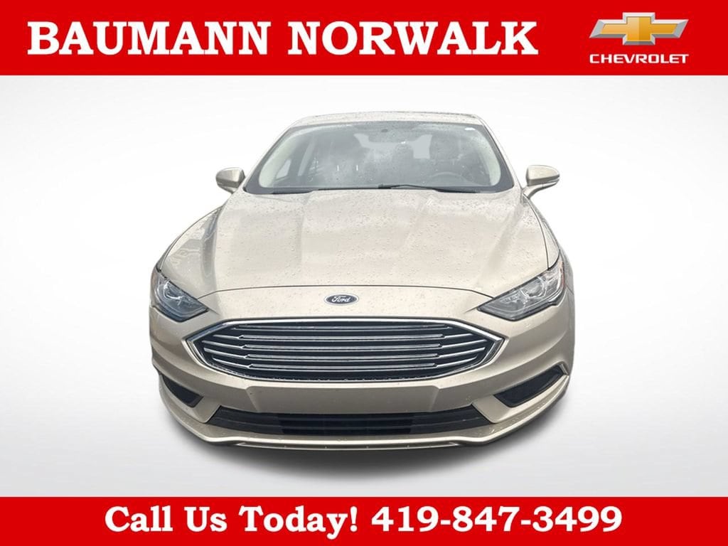 Used 2017 Ford Fusion SE with VIN 3FA6P0HD5HR353610 for sale in Norwalk, OH