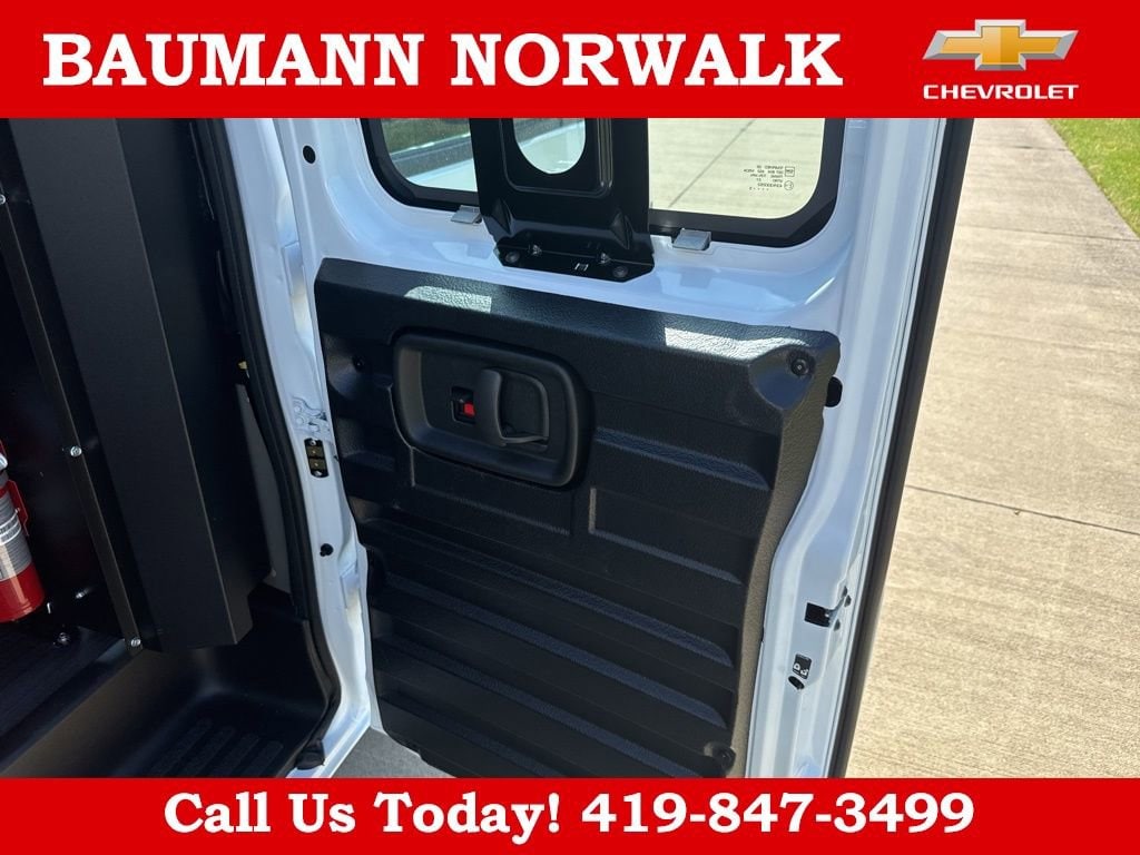 2025 Chevrolet Express Cargo Work Van - Photo 27
