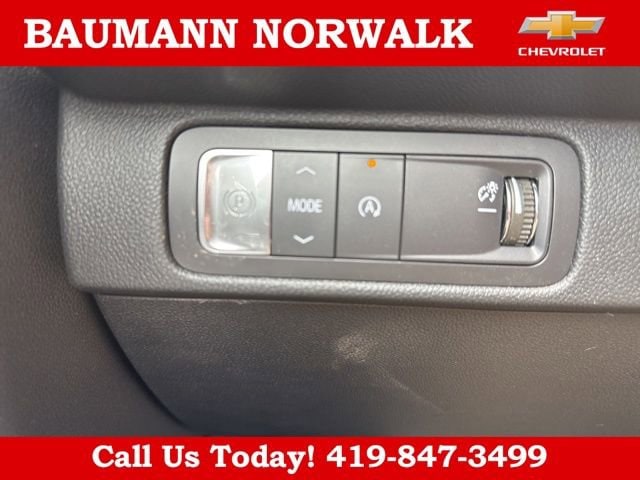 2025 Chevrolet Traverse LT - Photo 22