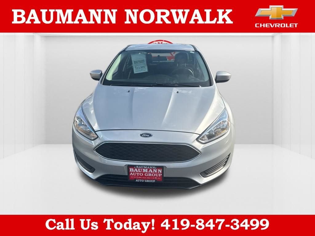 Used 2018 Ford Focus SE with VIN 1FADP3FE1JL276436 for sale in Norwalk, OH
