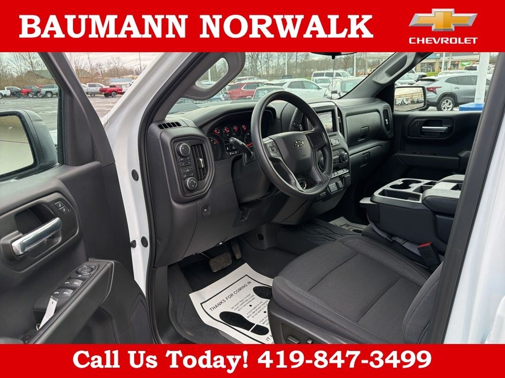 Used 2025 Chevrolet Silverado 1500 Custom Trail Boss Truck Crew Cab