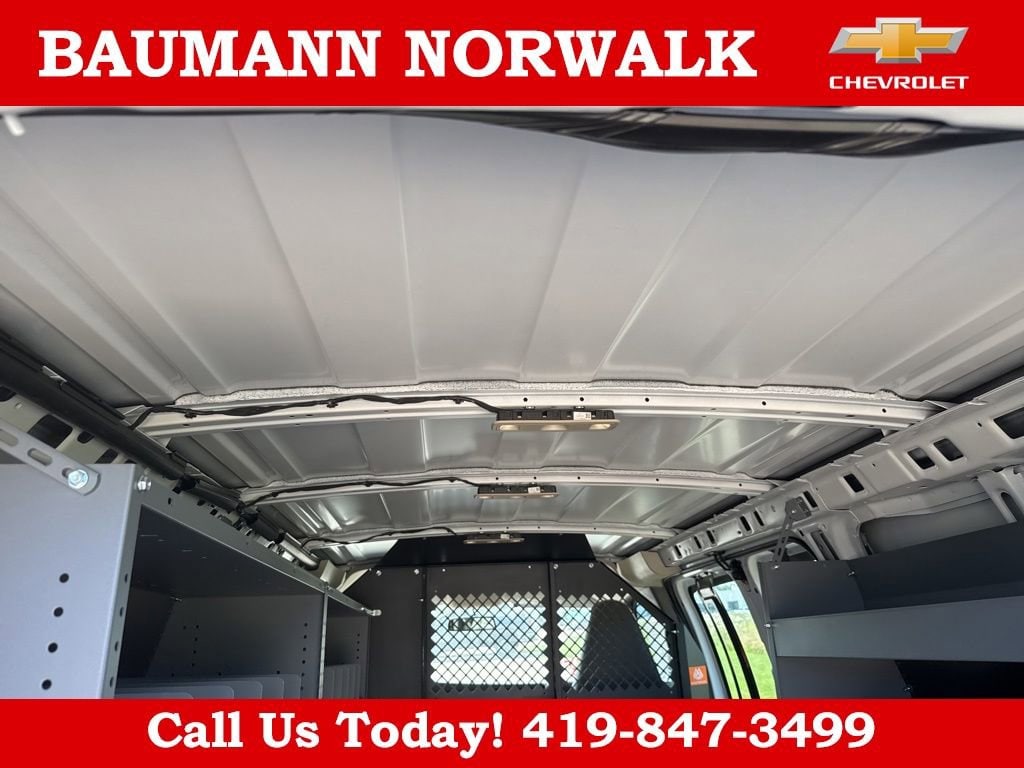 2025 Chevrolet Express Cargo Work Van - Photo 38