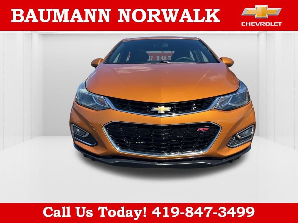 Used 2017 Chevrolet Cruze LT with VIN 3G1BE6SM6HS543802 for sale in Norwalk, OH
