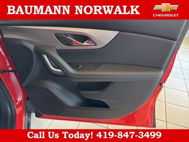 2025 Chevrolet Blazer 2LT - Photo 43
