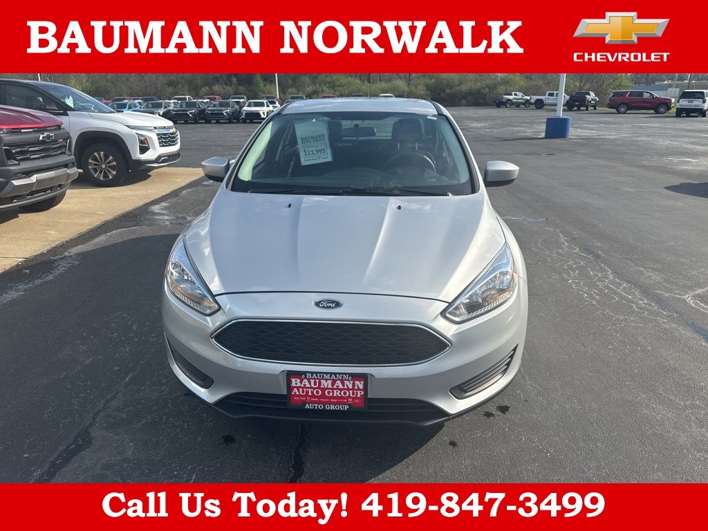Used 2018 Ford Focus SE with VIN 1FADP3FE1JL276436 for sale in Genoa, OH