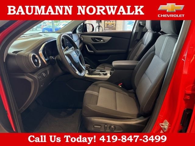 2025 Chevrolet Blazer 2LT - Photo 12