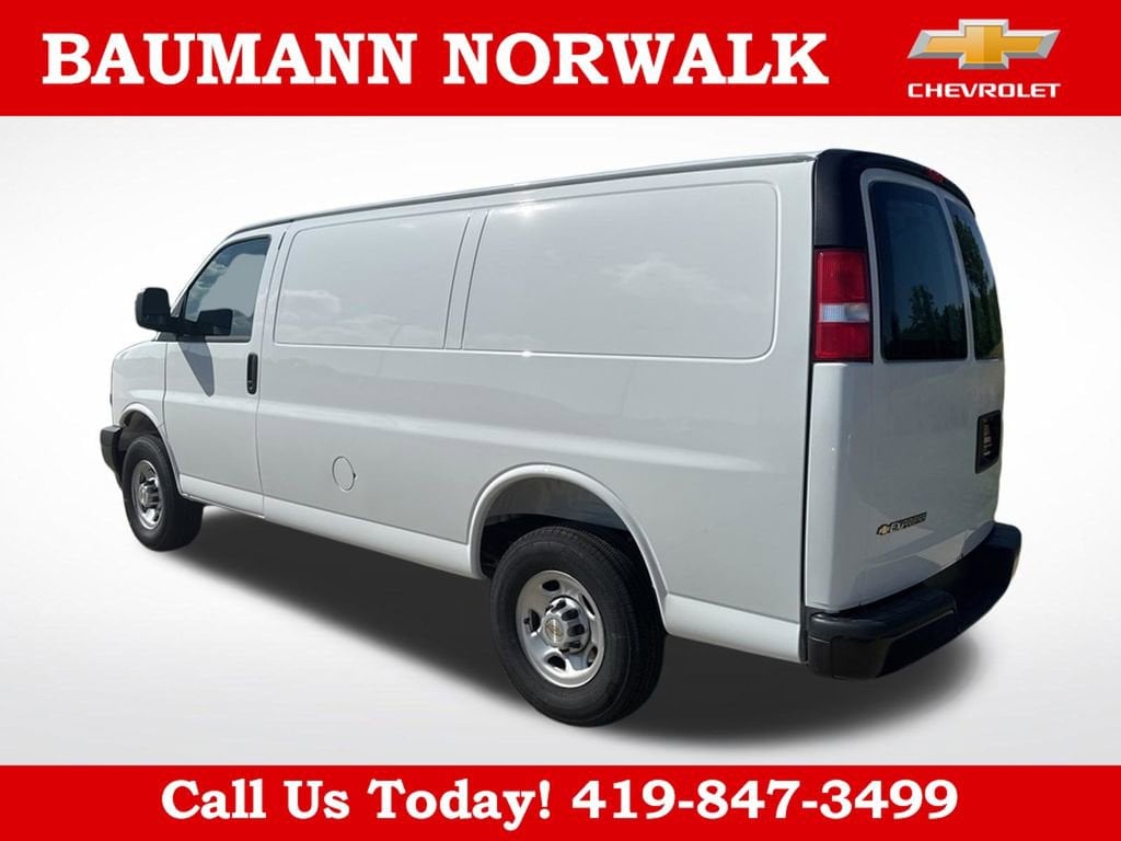 2025 Chevrolet Express Cargo Work Van - Photo 7