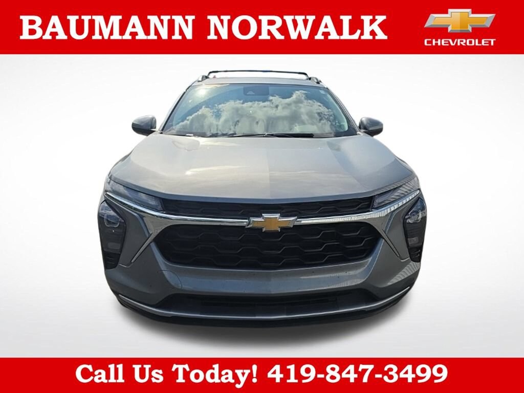 Used 2024 Chevrolet Trax LT SUV