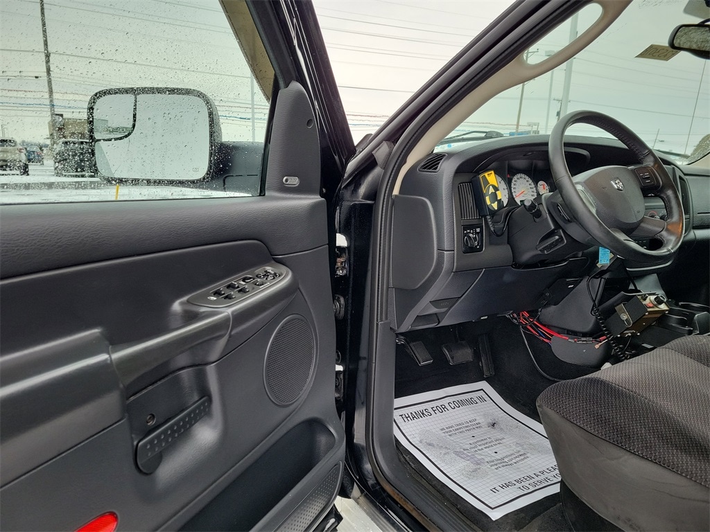 Used 2004 Dodge Ram 2500 SLT Truck