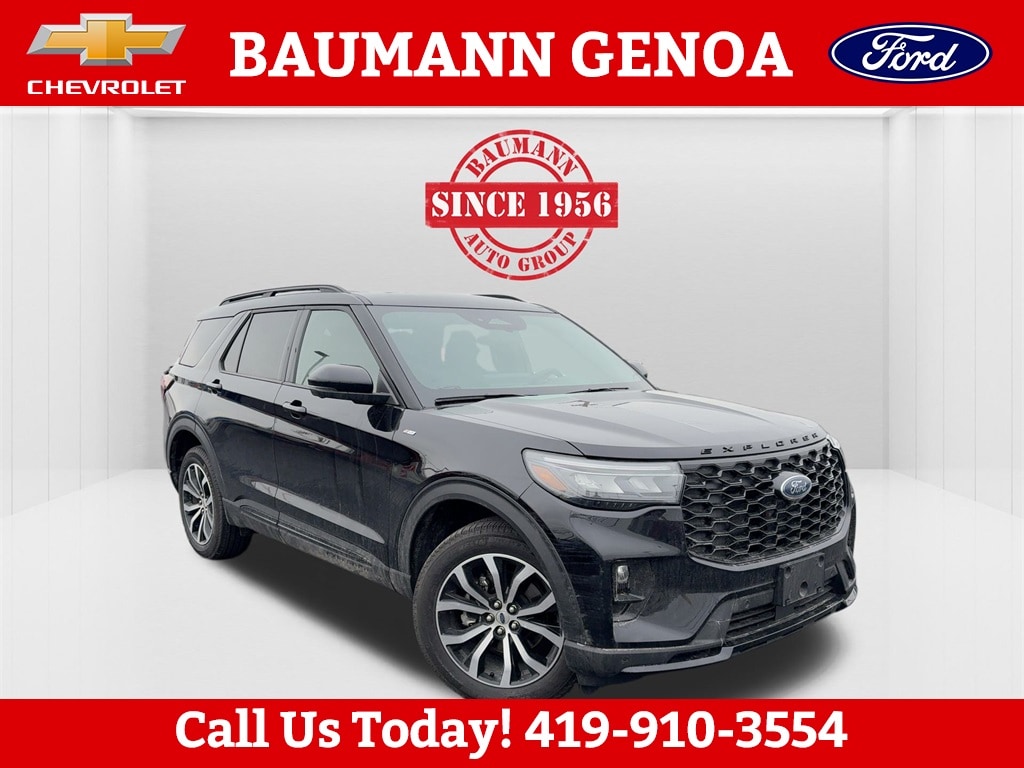 2025 Ford Explorer ST-LINE's photo