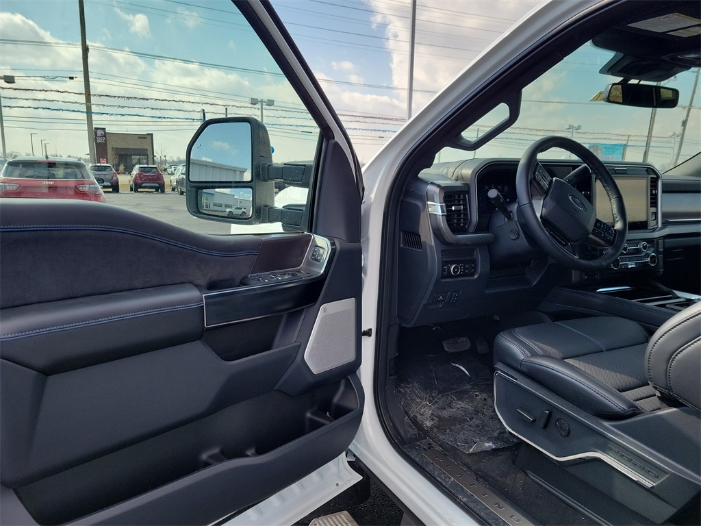 New 2026 Ford Super Duty F-350 Platinum TRUCK