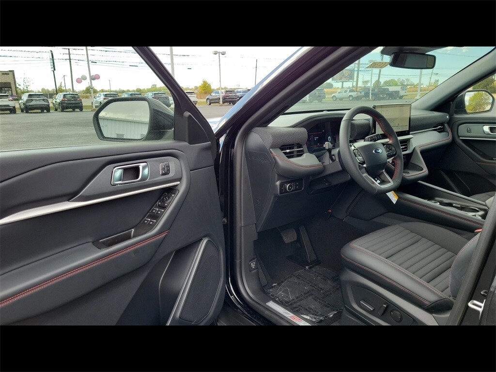 New 2025 Ford Explorer ST-Line SUV