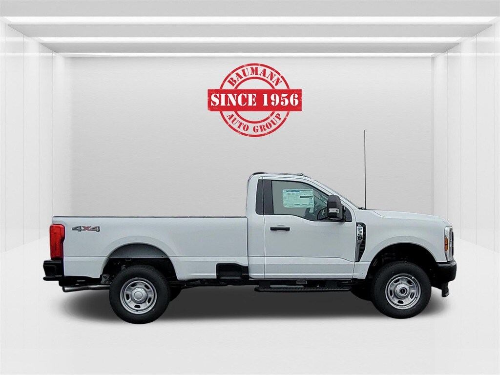2025 Ford F-350 XL photo 4