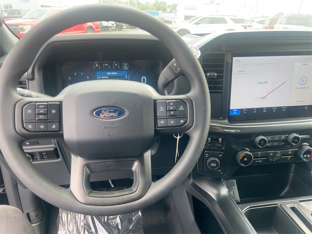 2025 Ford F-150 STX photo 3