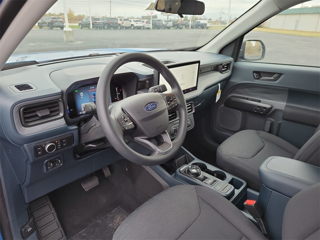 2025 Ford Maverick XL photo 3