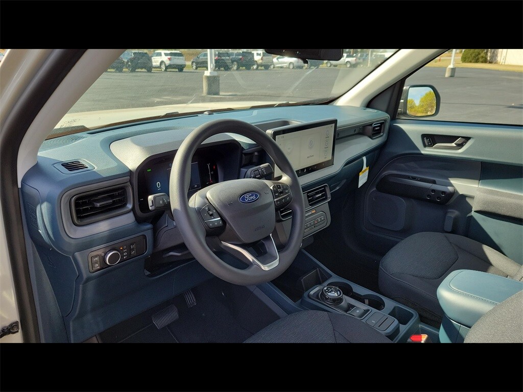 2025 Ford Maverick XL photo 3