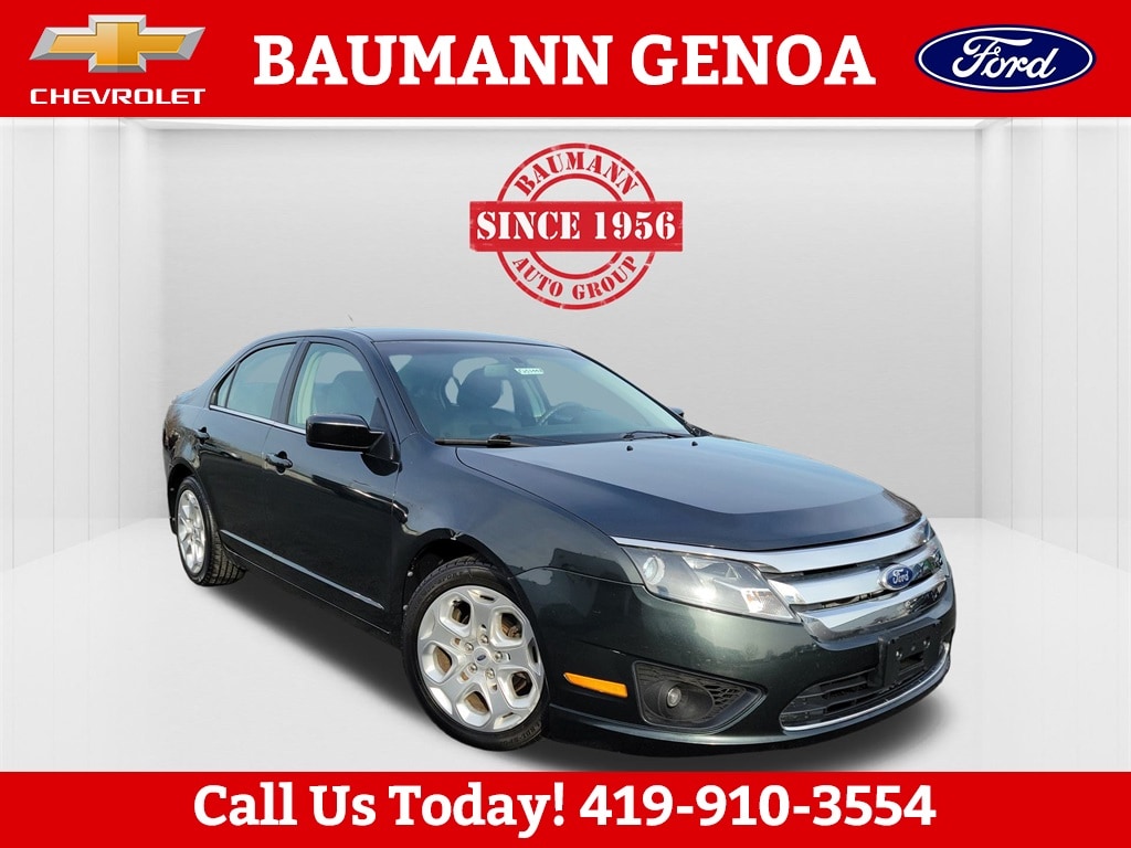 2010 Ford Fusion SE's photo