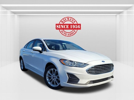 2020 Ford Fusion SE Sedan
