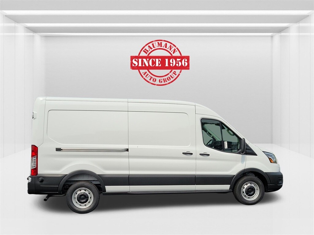 2025 Ford Transit Cargo Van photo 4