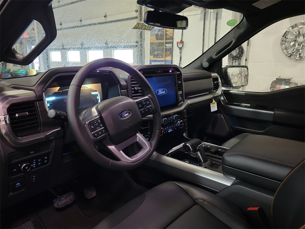 New 2026 Ford F-150 Lariat TRUCK