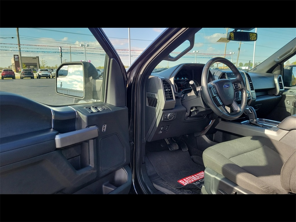 Used 2020 Ford F-150 XLT Truck