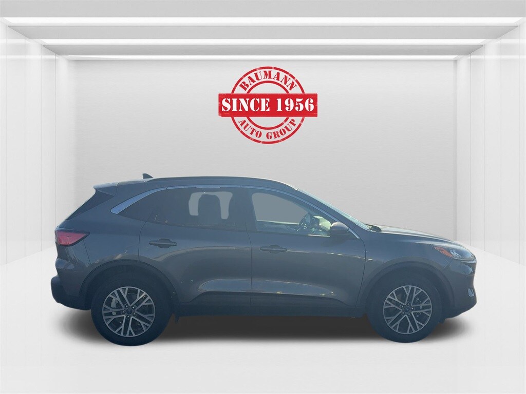 2022 Ford Escape SEL photo 4