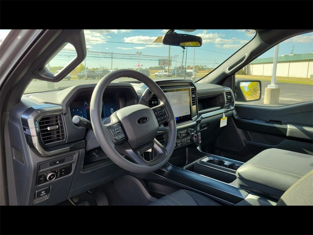 2025 Ford F-150 STX photo 3