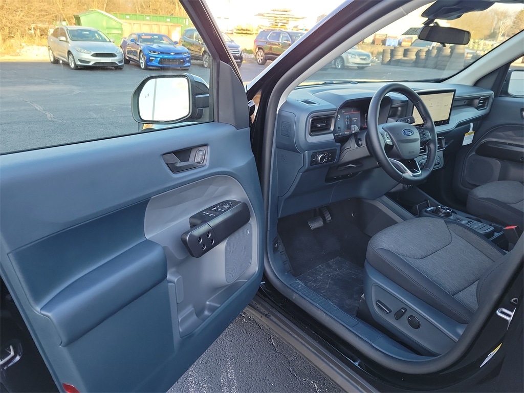 New 2025 Ford Maverick XLT TRUCK