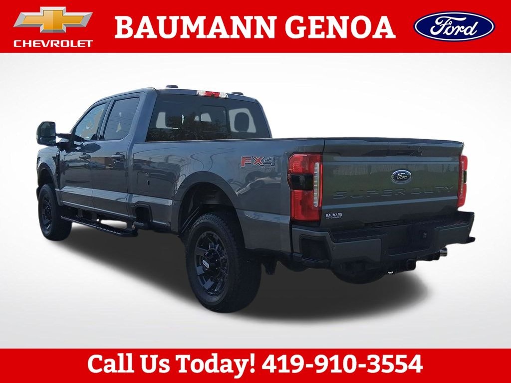 Used 2024 Ford F-250SD Lariat Truck