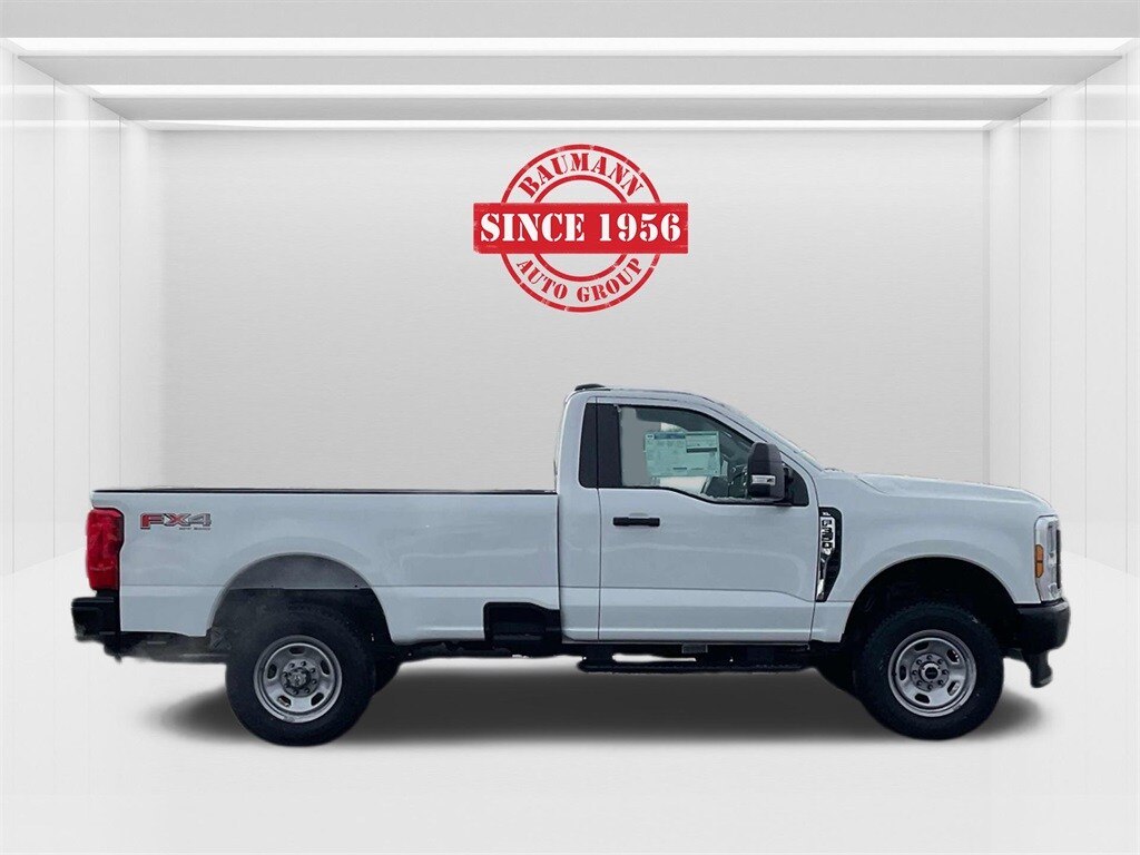 2025 Ford F-350 XL photo 4