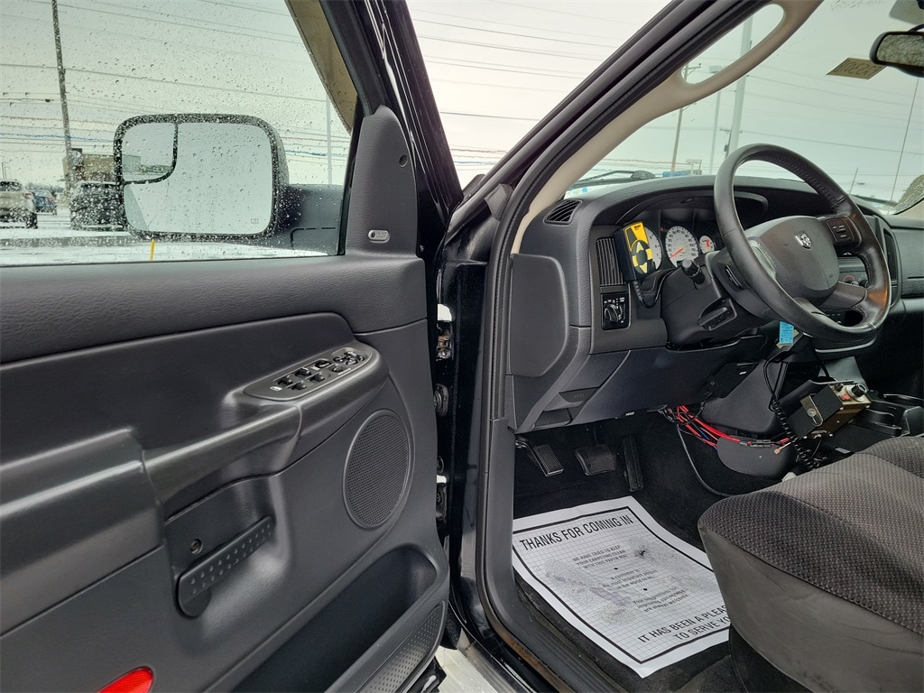Used 2004 Dodge Ram 2500 SLT Truck