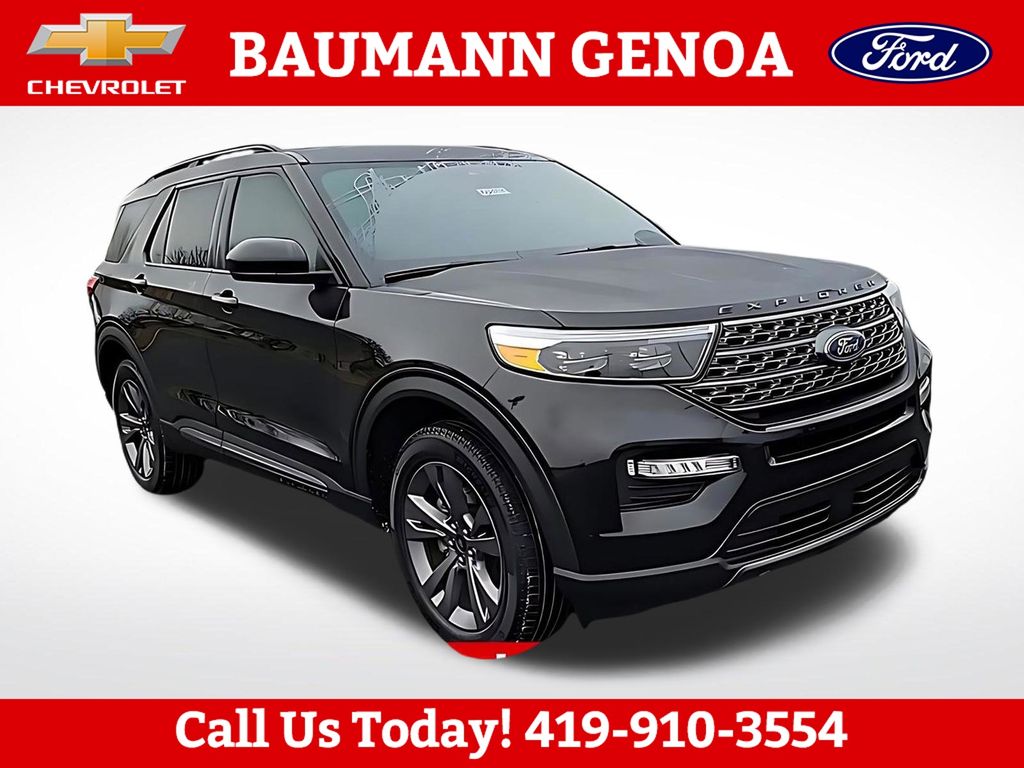 2022 Ford Explorer XLT 4WD's photo