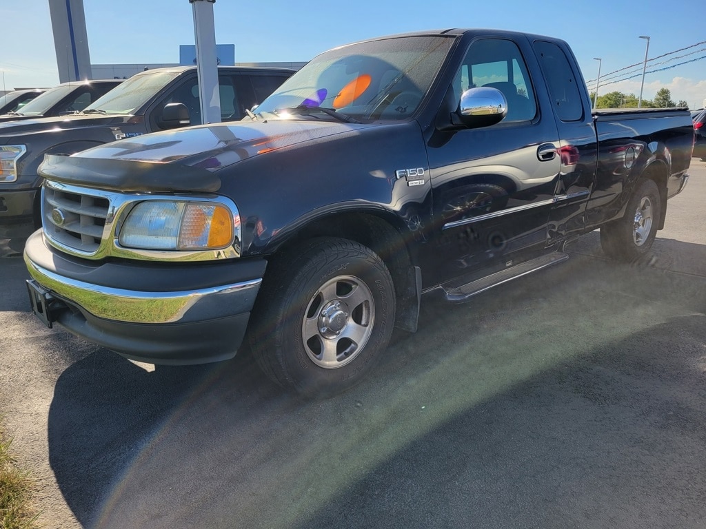 2002 Ford F-150 XLT
