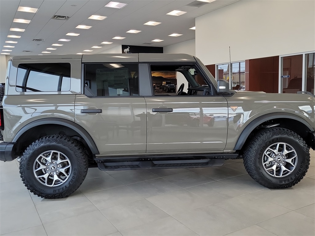 New 2025 Ford Bronco Badlands SUV