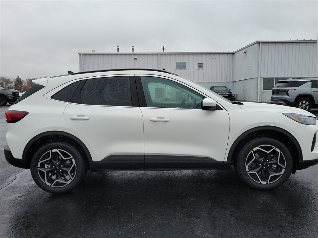 New 2026 Ford Escape Platinum SUV