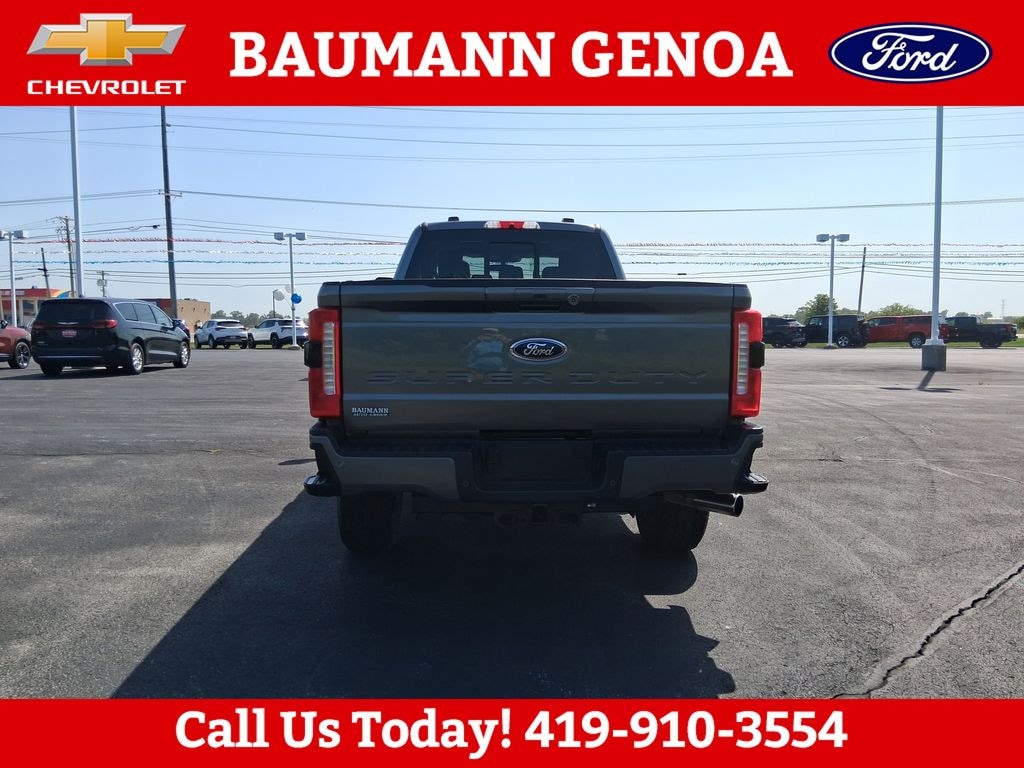 Used 2024 Ford F-250SD Lariat Truck