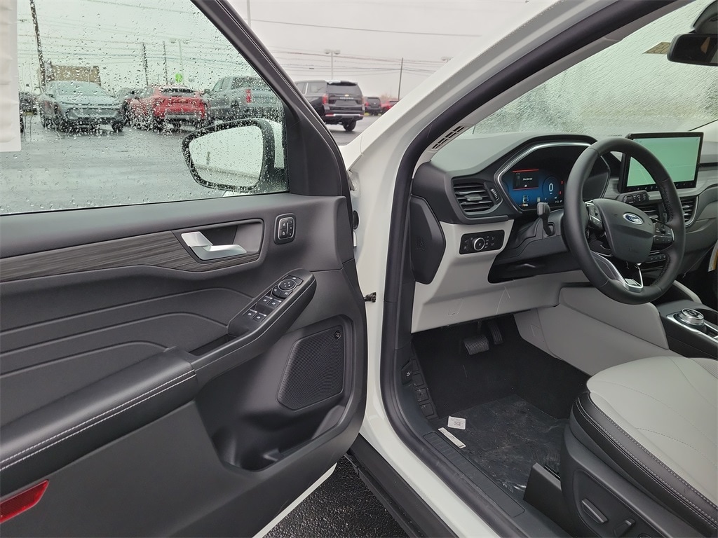 New 2026 Ford Escape Platinum SUV