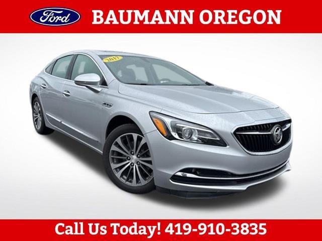 2017 Buick LaCrosse Essence's photo