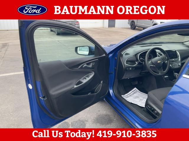 Used 2023 Chevrolet Malibu 1LT with VIN 1G1ZD5ST2PF245303 for sale in Oregon, OH