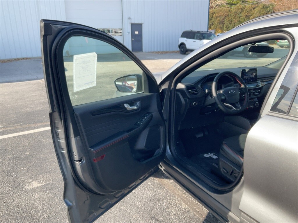 New 2026 Ford Escape ST-Line SUV