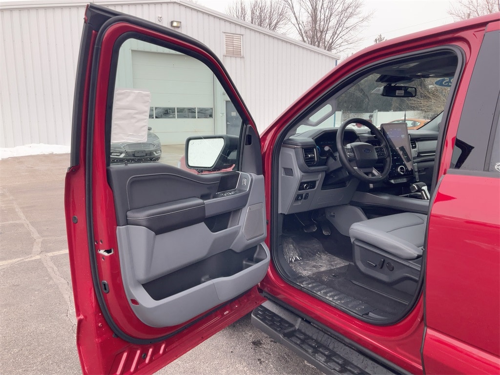 New 2025 Ford F-150 Lightning Flash Truck SuperCrew Cab