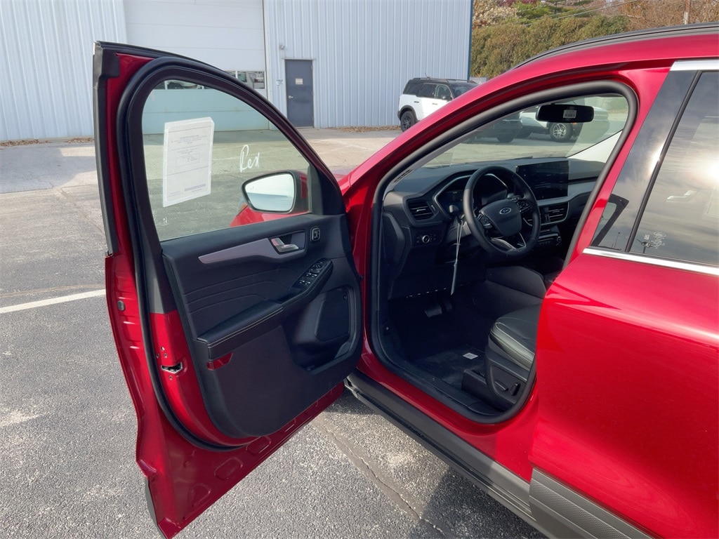 New 2026 Ford Escape PHEV SUV