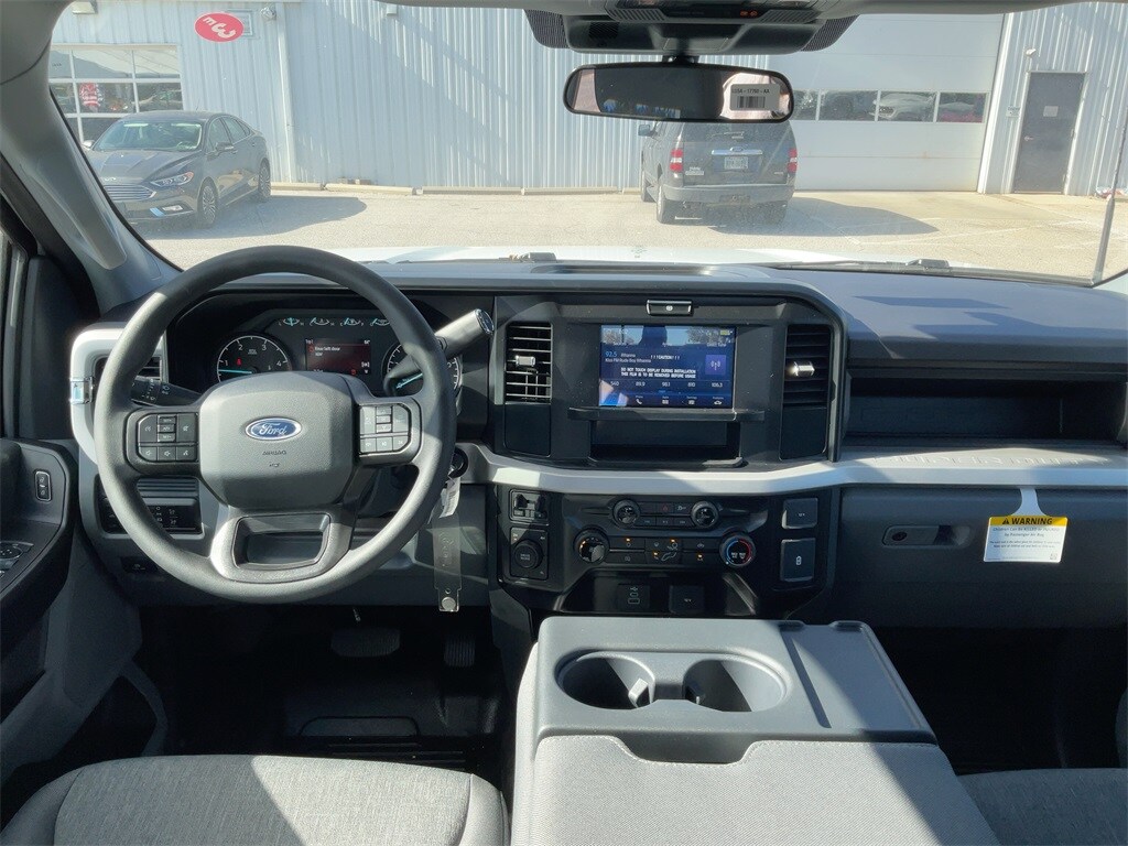 2026 Ford F-450 XL photo 3