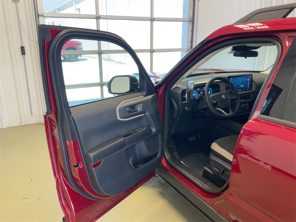 2025 Ford Bronco Sport Big Bend photo 2