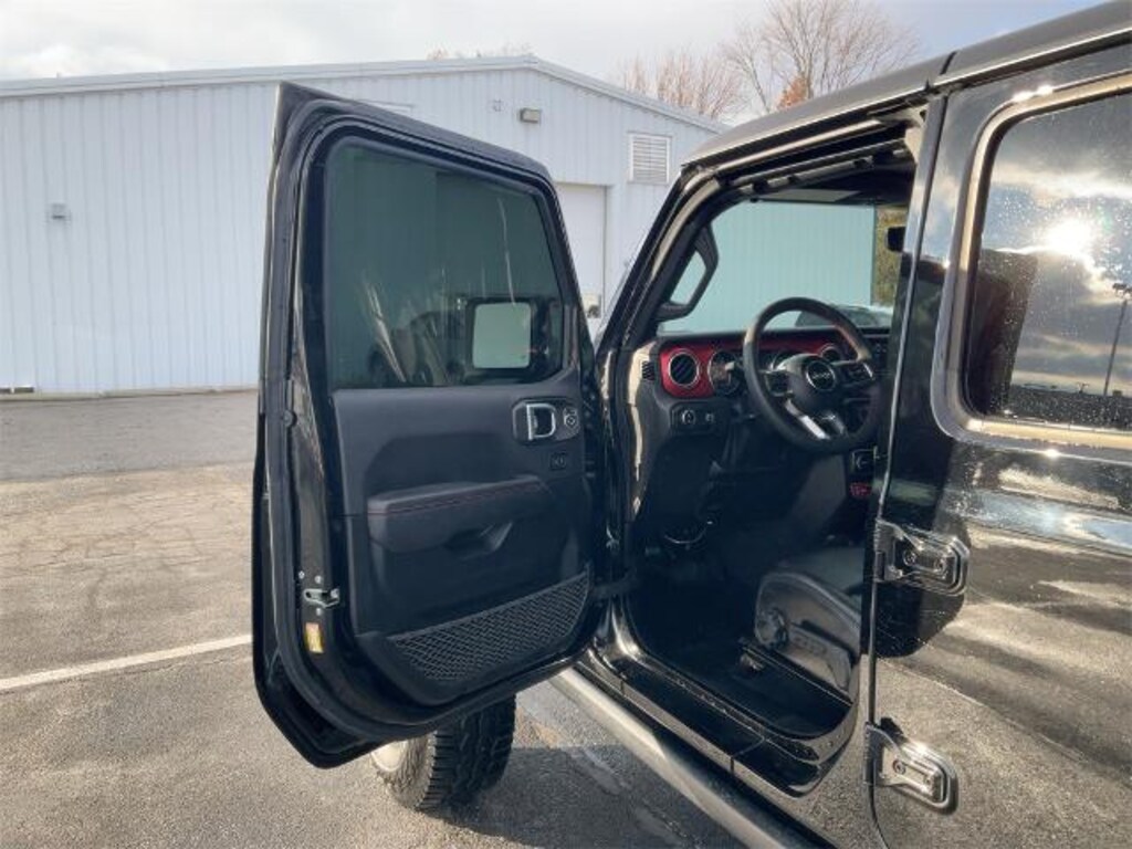 Used 2023 Jeep Gladiator Rubicon Crew Cab Short Bed Truck