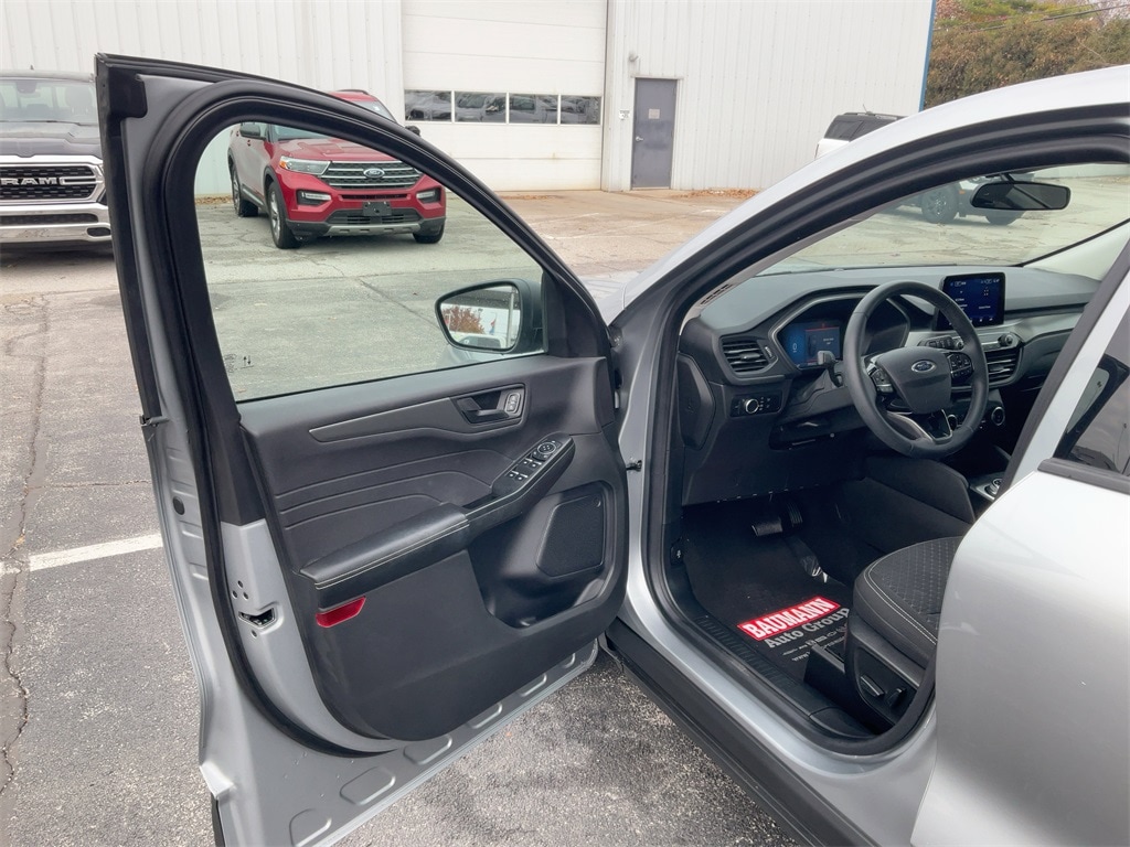 Used 2023 Ford Escape Active with VIN 1FMCU9GN3PUA21205 for sale in Oregon, OH